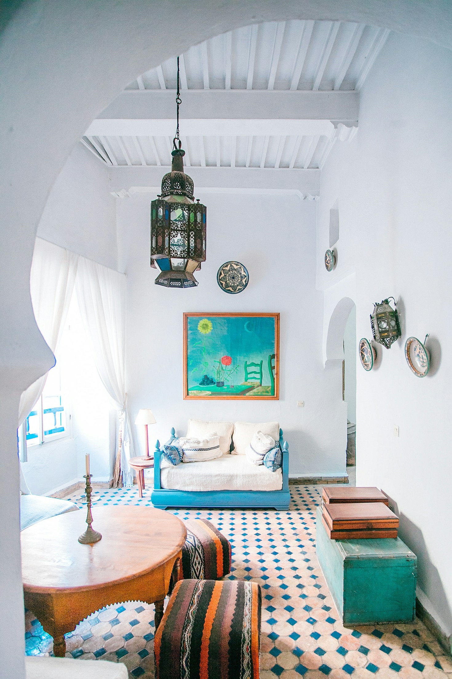 Balancing Aesthetics and Functionality in Interiors